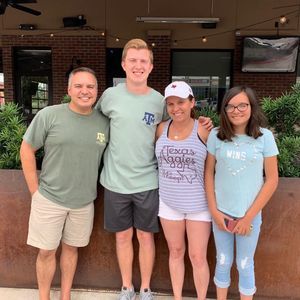 Meet your Posher, Cyndi